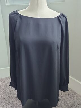 Women's Lark & Ro Black Satin Top with 3/4 Sleeves Size S